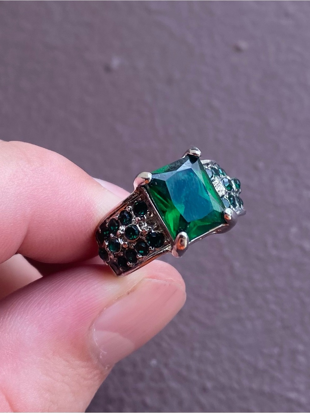 Emerald Green Cubic Zirconium Stones Stainless Steel Ring Size 6